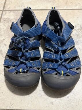 KEEN Newport H2 Kids Size 12 Blue Waterproof Hiking Sandals